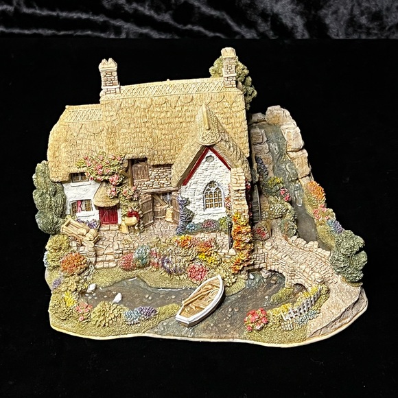 Lilliput Lane | Old Mill Dunster | 2001 Anniversary Cottage - Picture 3 of 16